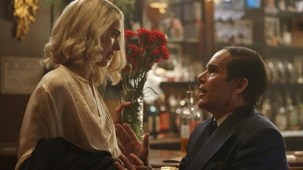 Blue Moon (2025) Review – Watching Success From the&nbsp;Sidelines